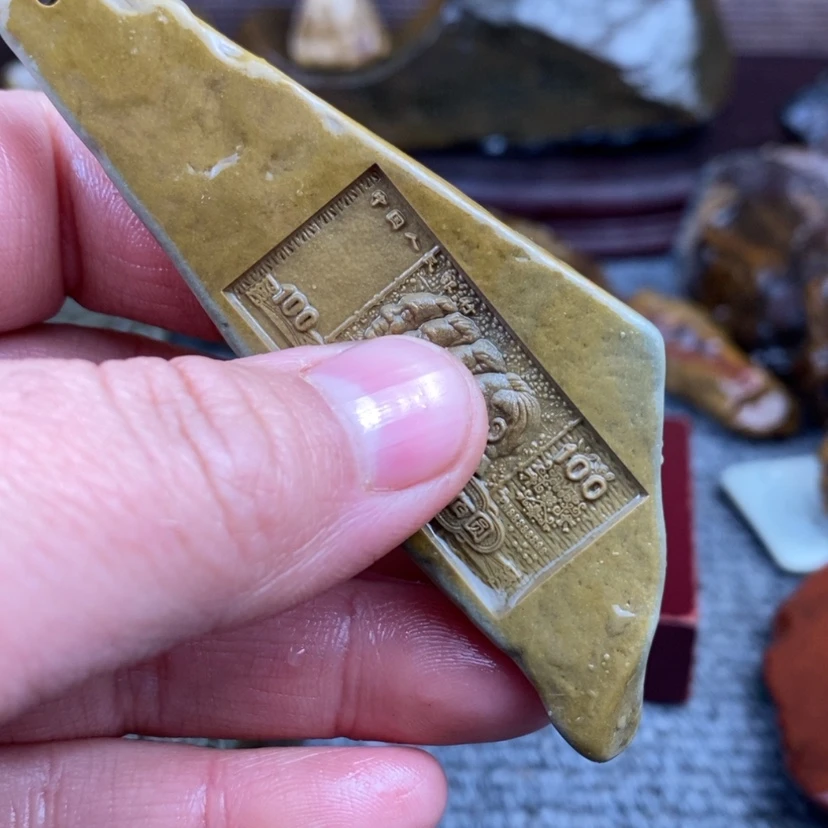 【闪购商品】原石雕刻手把件