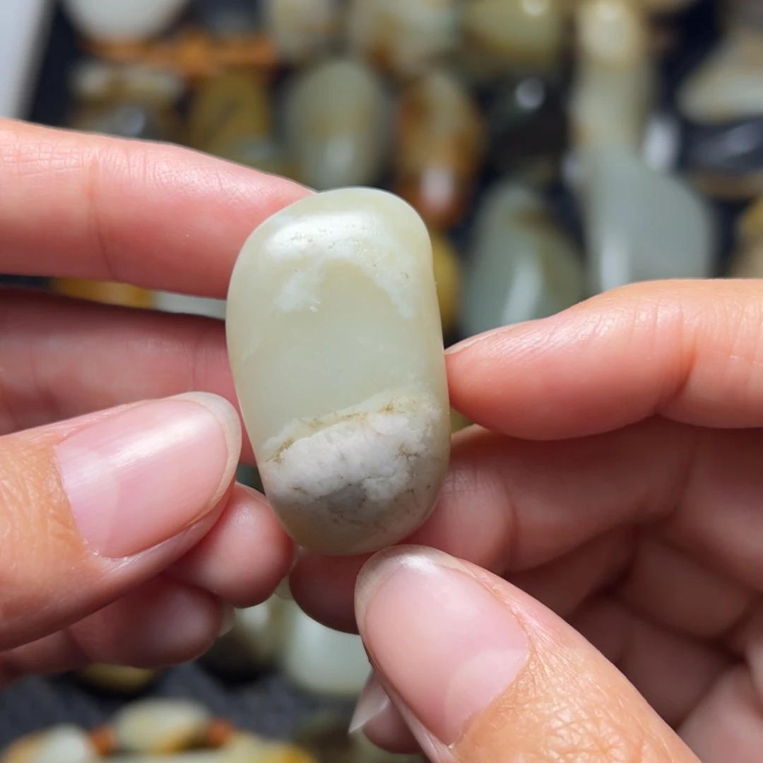 和田玉未镶嵌把件33