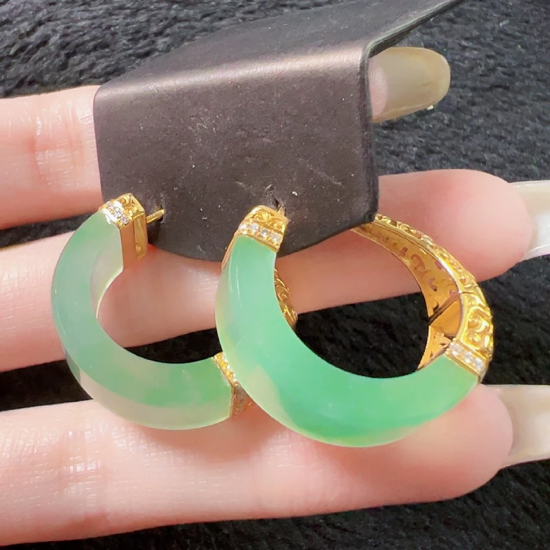 翡翠18K金镶嵌耳饰签收后24小时鉴赏期，过时不退