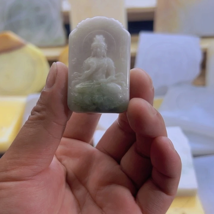 独山玉未镶嵌吊坠(不含链)娜*