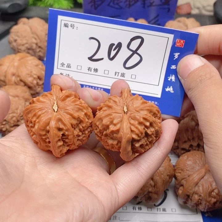 把件桃核少***_37白狮子208号牌