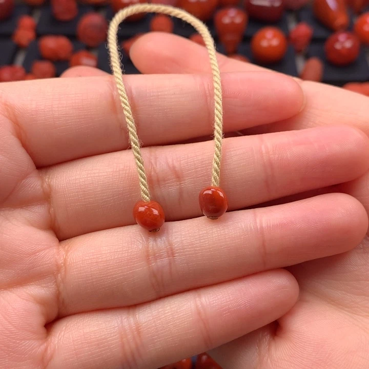 南红玛瑙未镶嵌随型弟子珠7MM左右