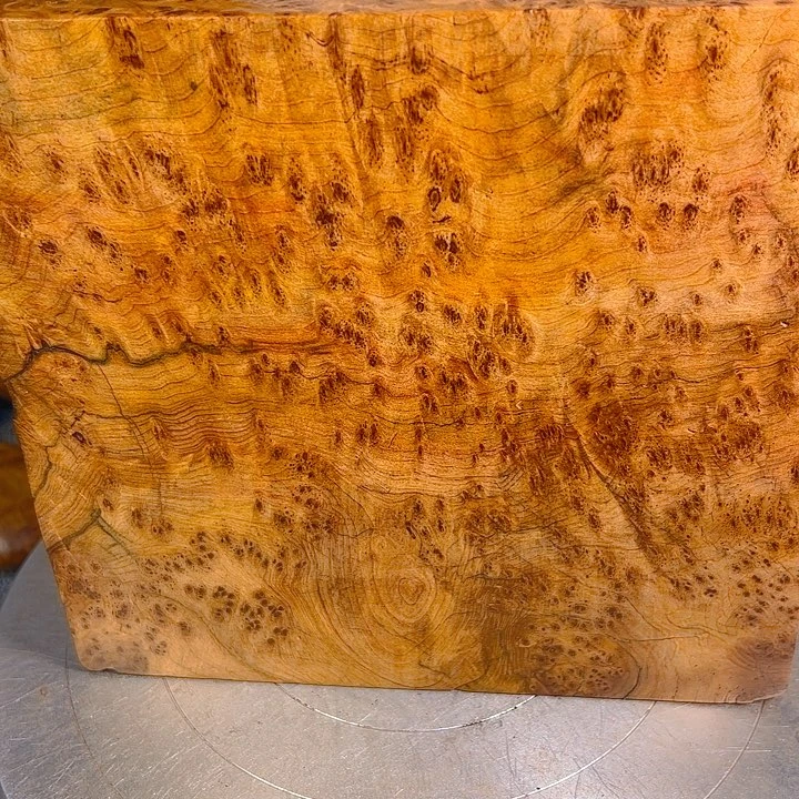 凌***橙紫檀木类端景台檀香