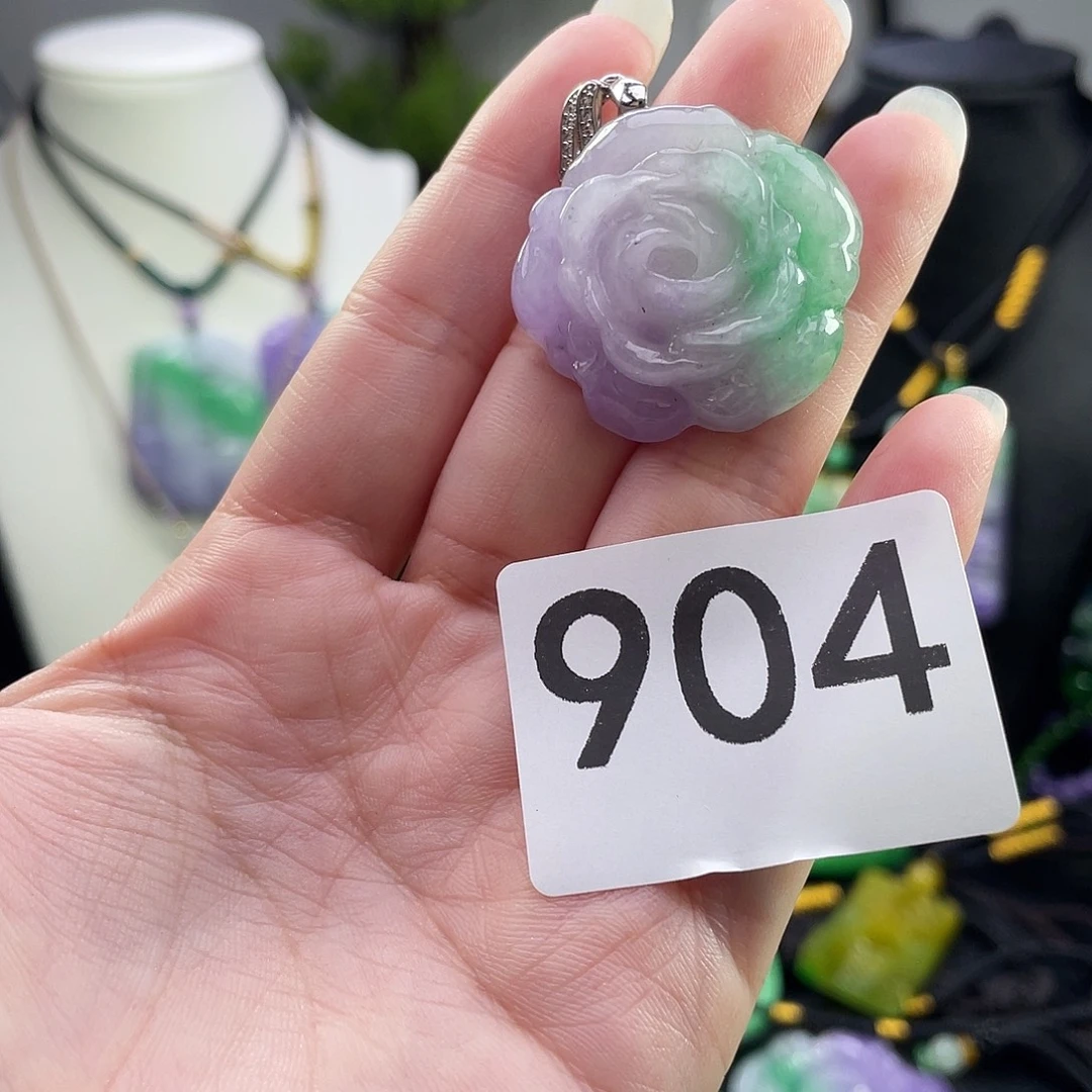 吊坠(赠链)未镶嵌翡翠