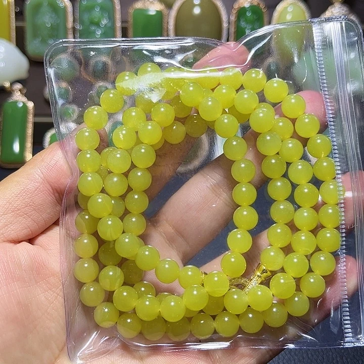 杨***鲜和田玉未镶嵌项链