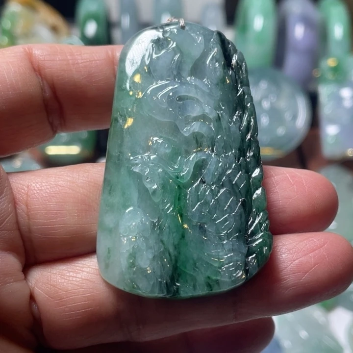 沧***笑翡翠未镶嵌吊坠(不含链)