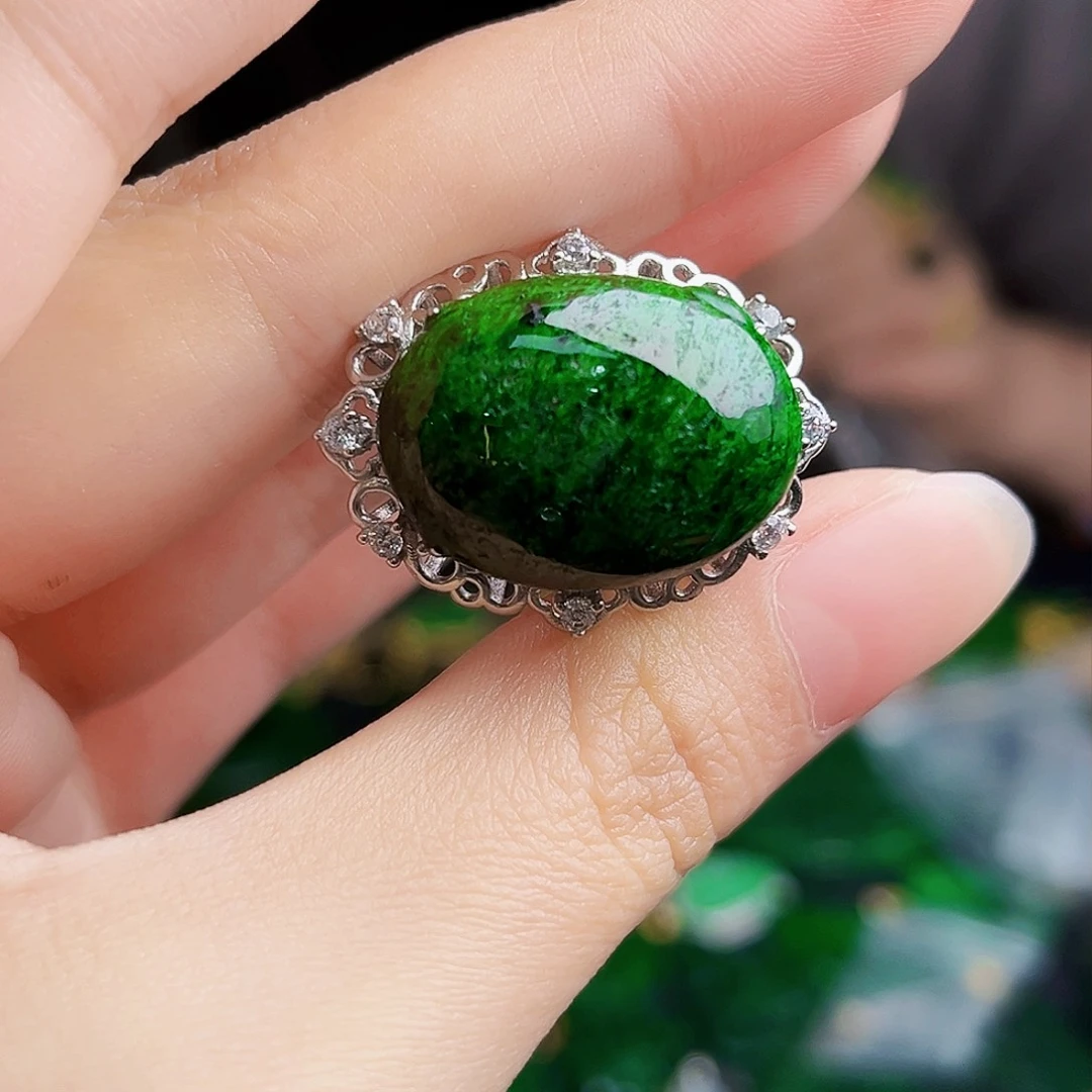 颈饰银S925镶嵌翡翠多样性