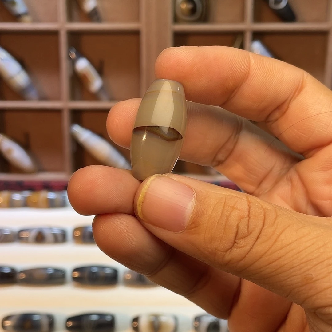 玛瑙/玉髓合金颈饰