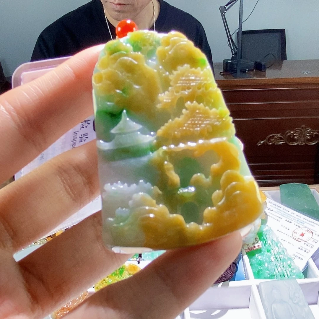 颈饰未镶嵌翡翠翡翠