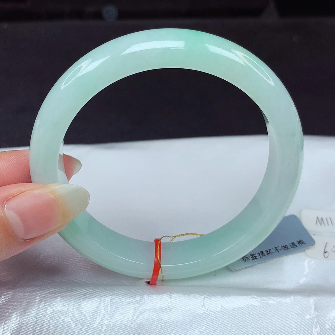 翡翠手镯未镶嵌60圈031