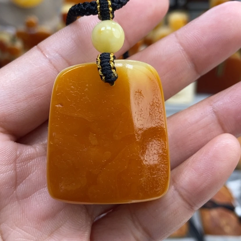 【闪购商品】琥珀颈饰未镶嵌