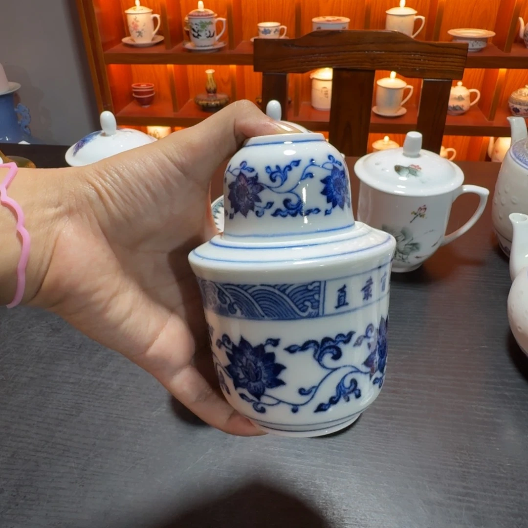 景德镇的陶瓷瓷器