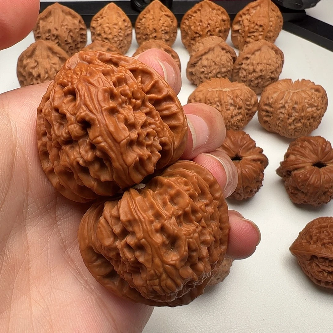低***阶把件文玩核桃三角白