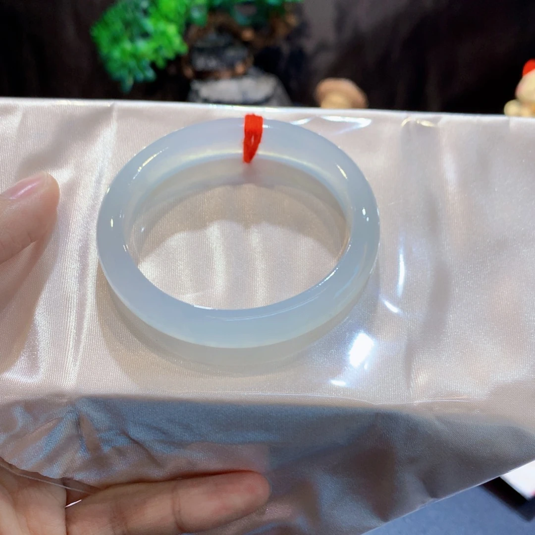 翡翠未镶嵌手镯4号