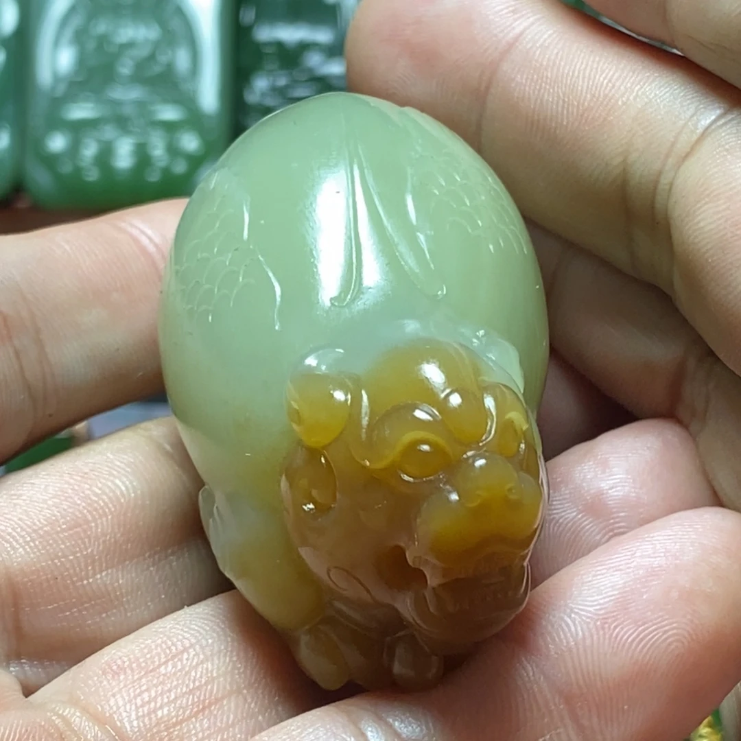 和田玉（糖玉）未镶嵌挂件