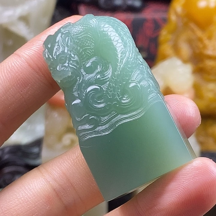 瑟***主寿山石其他八方来财………………