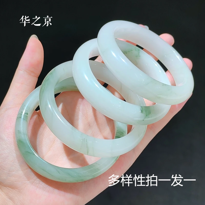 天然天山翠手镯 优雅古典美人镯飘色 颜色纹路随机