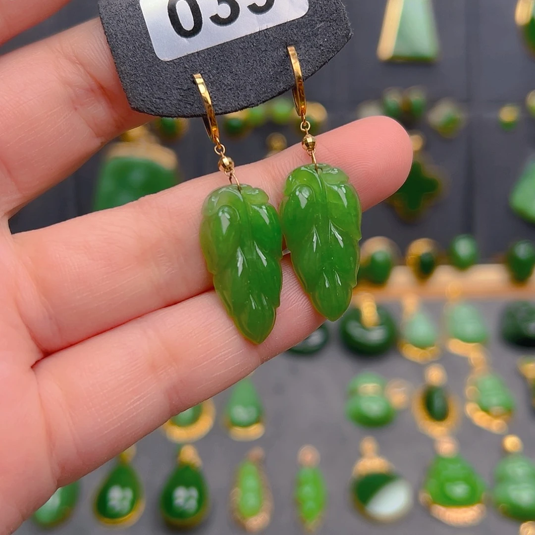 和田玉18K金镶嵌耳饰