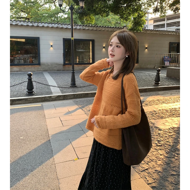 FUGUI RICH【甜橘绒毛】小个子秋季新款百搭圆领条纹毛衣法式上衣