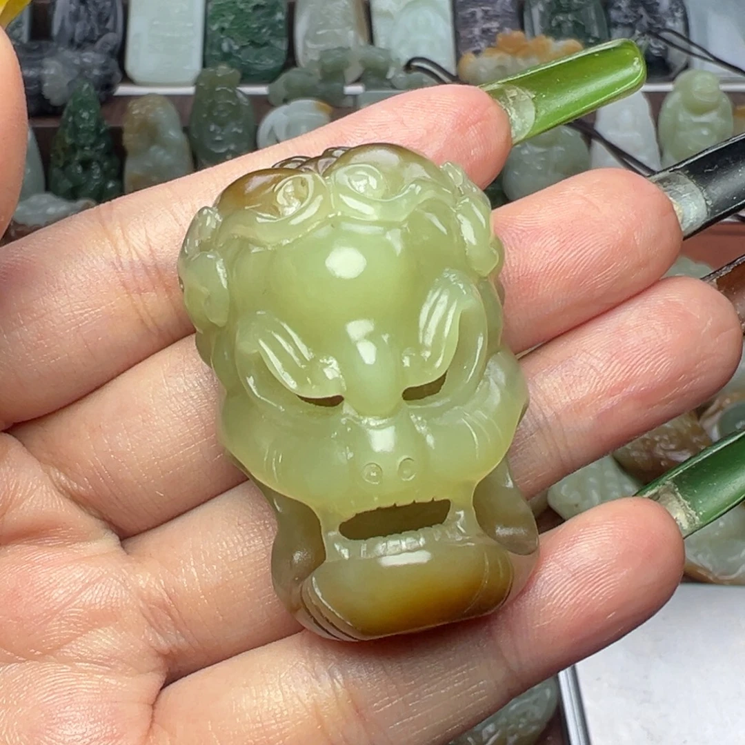 和田玉未镶嵌颈饰