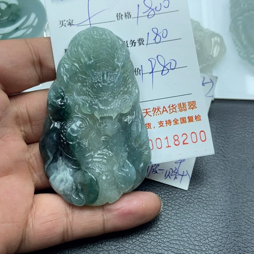 翡翠颈饰未镶嵌f****g翡翠