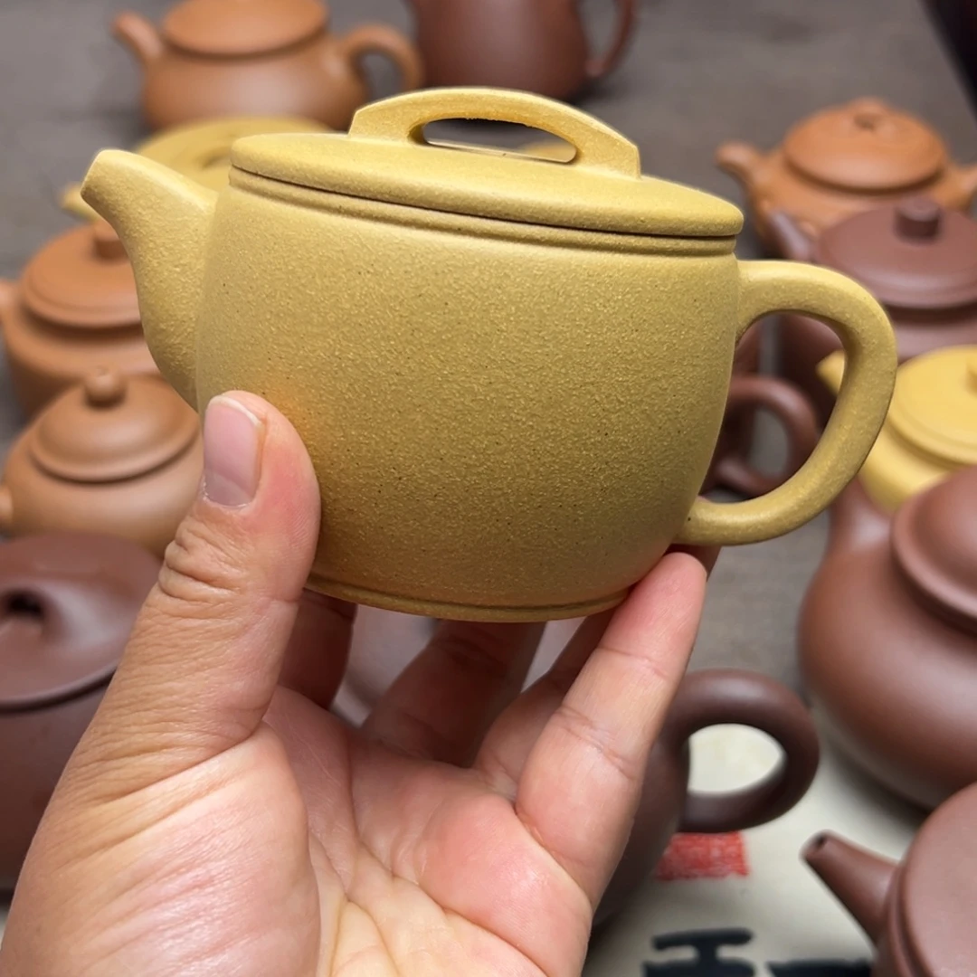 茶壶紫砂黄金段半手工250cc左右瑕疵