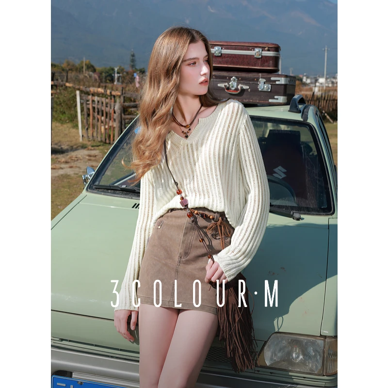 三彩2025春季新款小V领镂空亮片毛衣针织衫慵懒宽松套头M