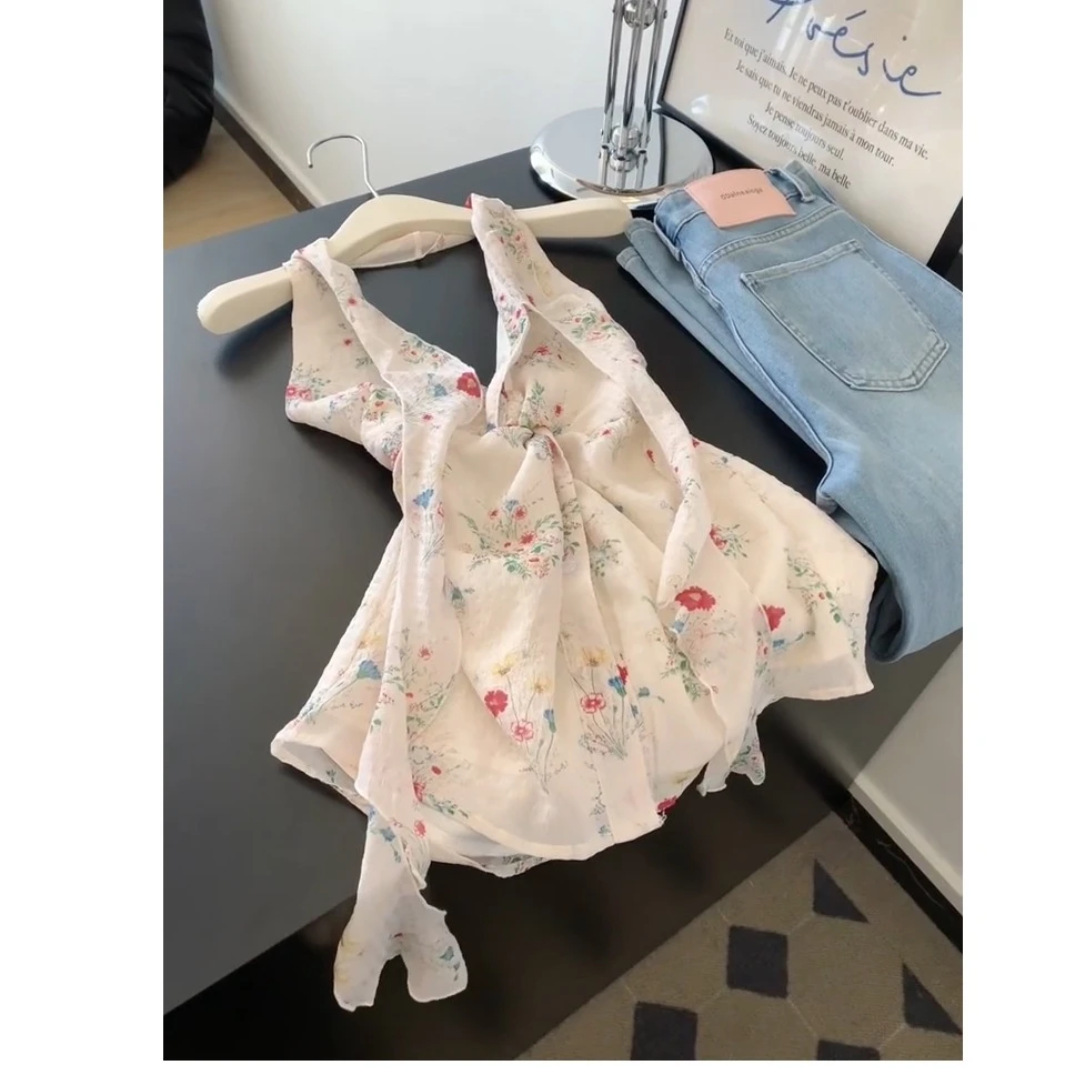 法式荷叶边碎花挂脖吊带背心女2025夏季新款外穿甜美收腰显瘦上衣