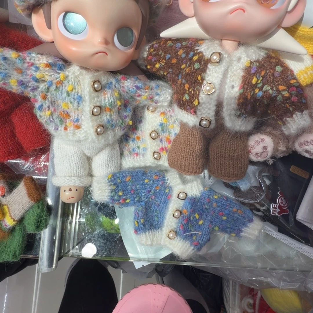 彩豆毛衣一个，备注颜色