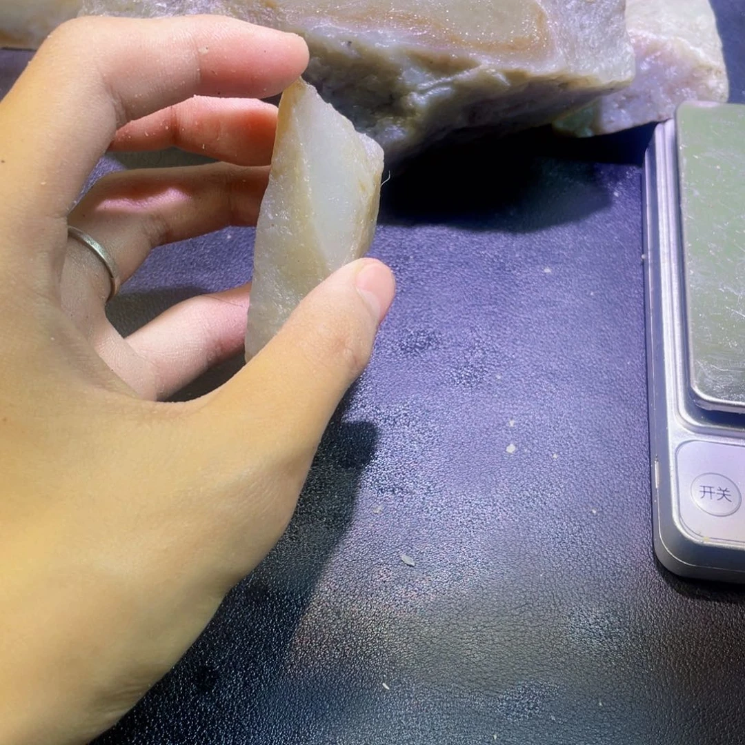 未镶嵌和田玉珠宝半成品