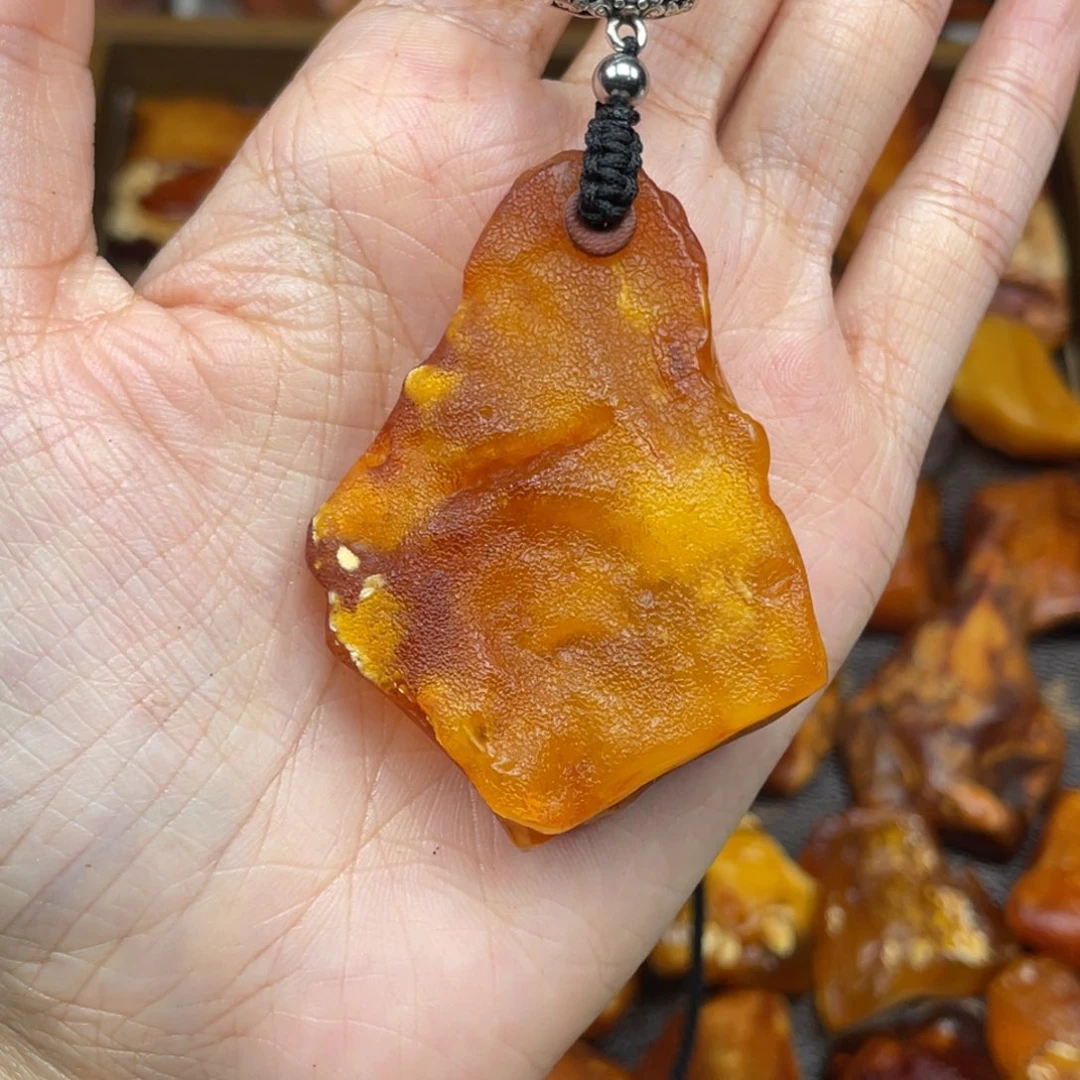 琥珀未镶嵌珠宝奇石