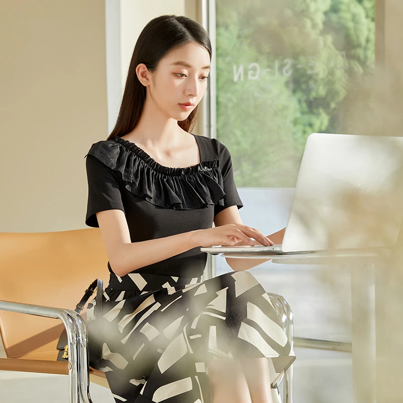 【达人专属】迪卡轩新款个性花边领口上衣薄款黑色小众针织衫t恤女