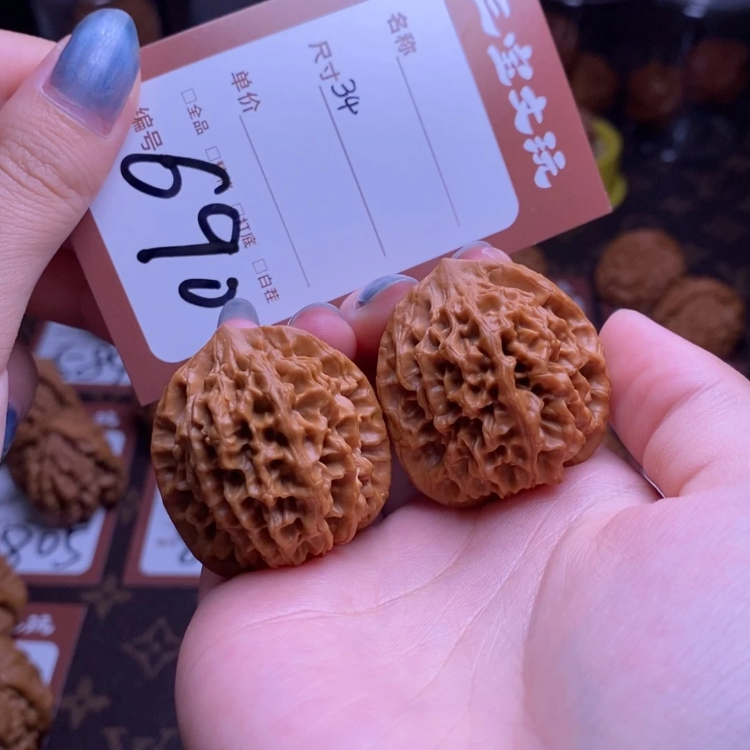 文玩核桃把件34秦闷690