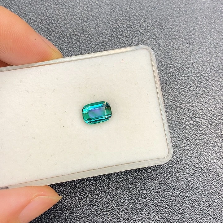 裸石未镶嵌碧玺2.0克拉