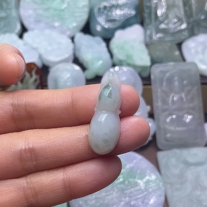 定制翡翠未镶嵌缅甸翡翠