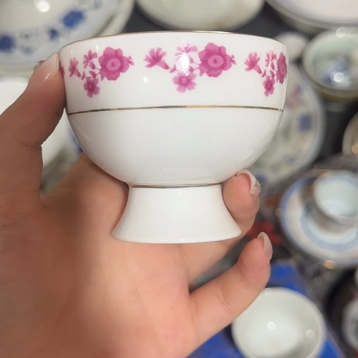景德镇陶瓷两个一对嘿嘿嘿