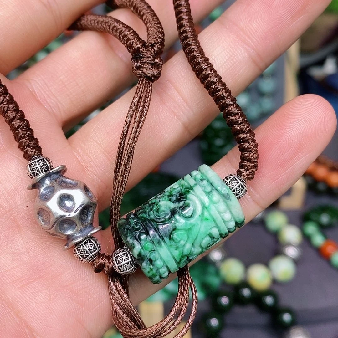 翡翠颈饰银S925镶嵌漂亮美眉