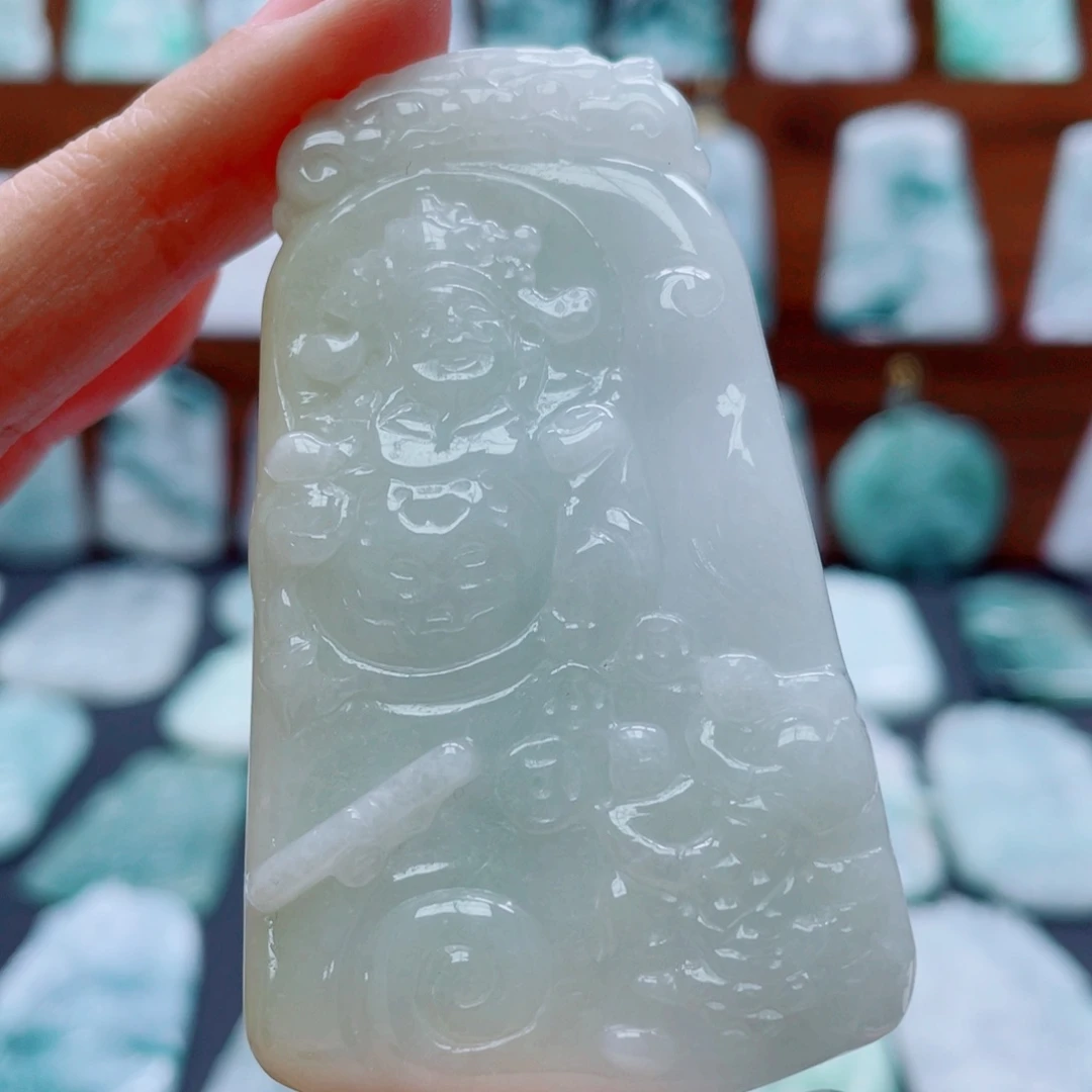 翡翠未镶嵌颈饰财神爷