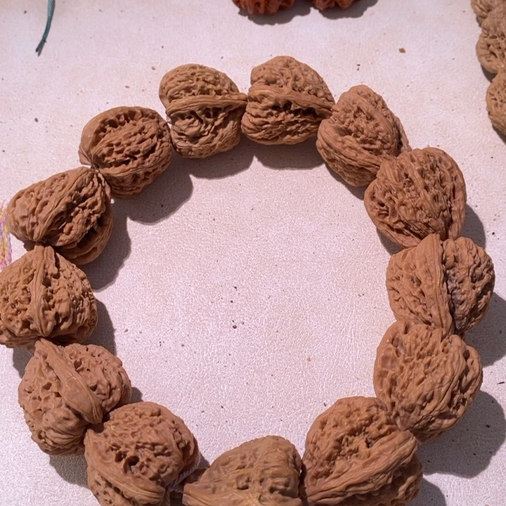 手串文玩核桃K****i…………