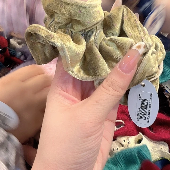 黄色粉波点丝绒小肠圈