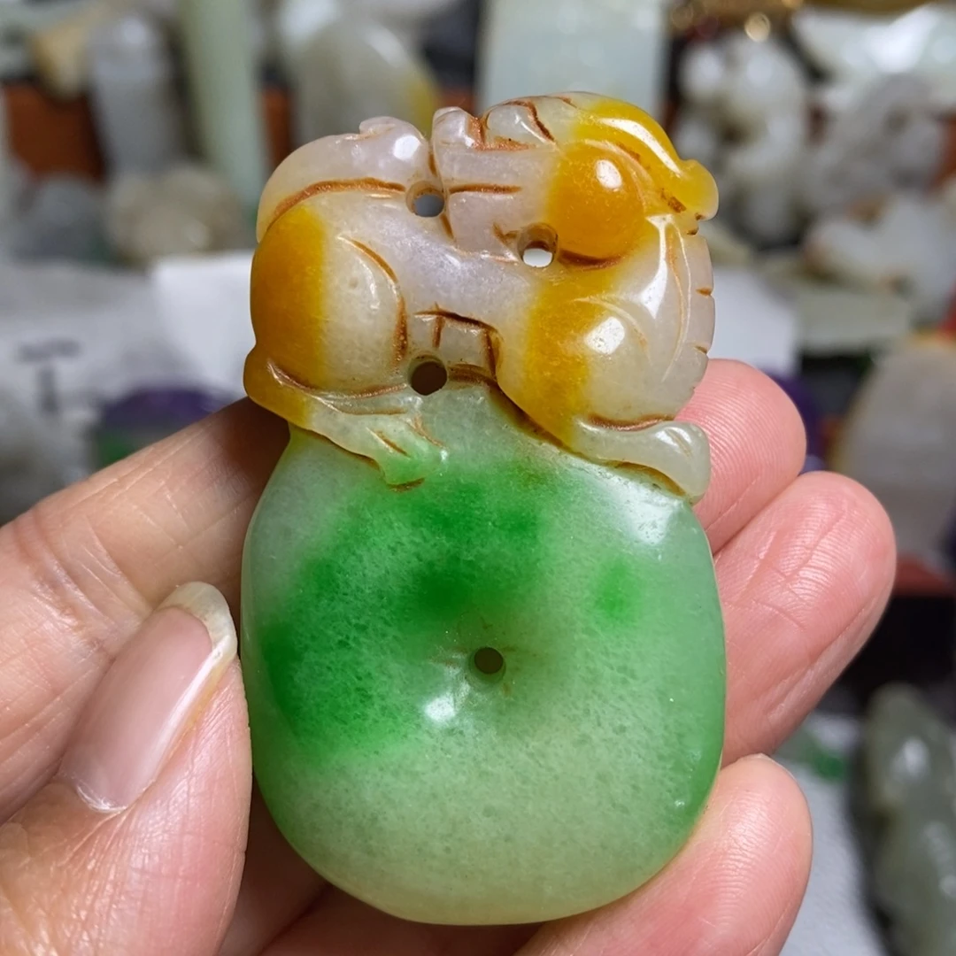 和田玉（糖玉）未镶嵌颈饰