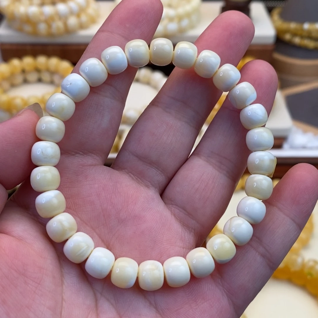 【闪购商品】未镶嵌蜜蜡裸石8➕