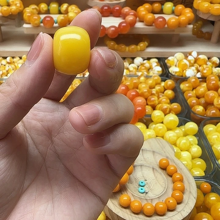 南***强树脂非金属鸡油黄顿子1个