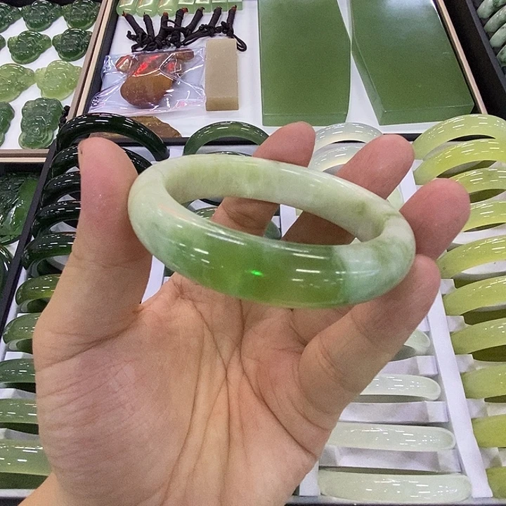 岫玉未镶嵌手镯天然