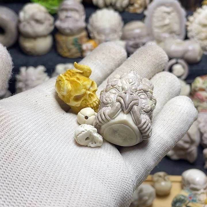 无非金属多****子配饰鹿角雕刻一起