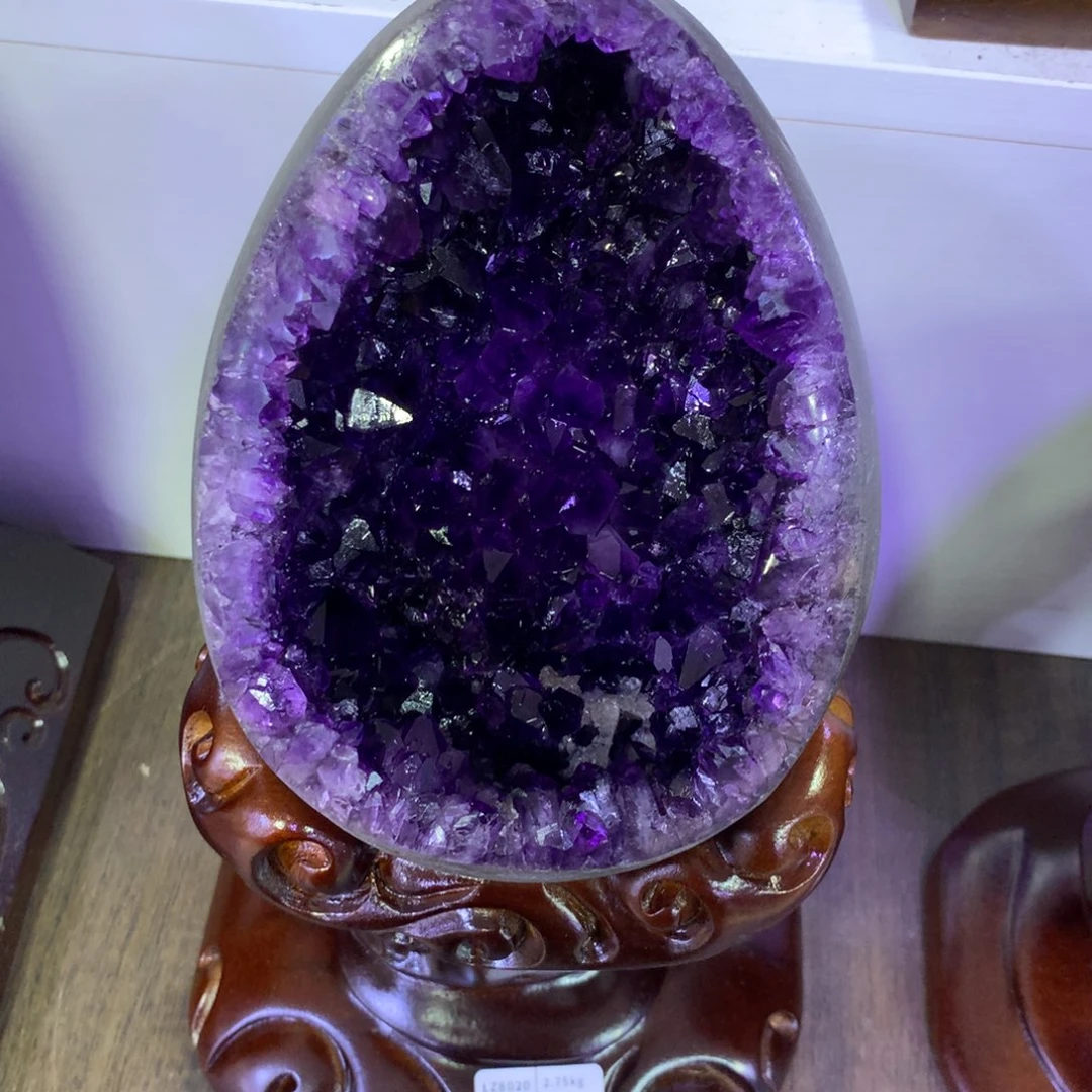 织绣乌拉圭紫水晶