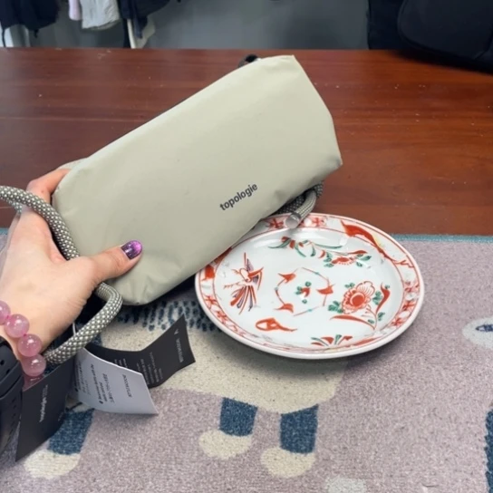 瓷片199。。。。。。。。。。。。。。。。。