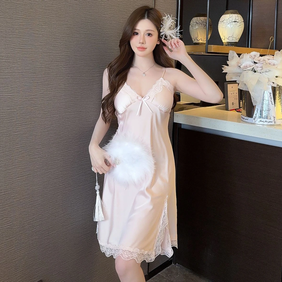 夏季带胸垫V领蕾丝吊带性感纯色睡裙冰雪丝凉感甜美女士露背夏天