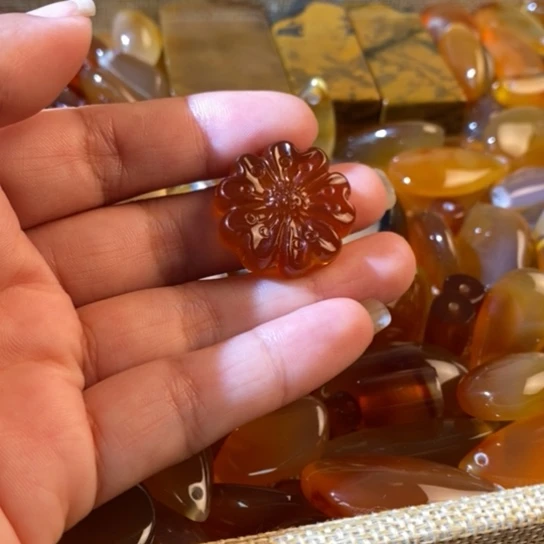 玛瑙/玉髓玛瑙吊坠合金