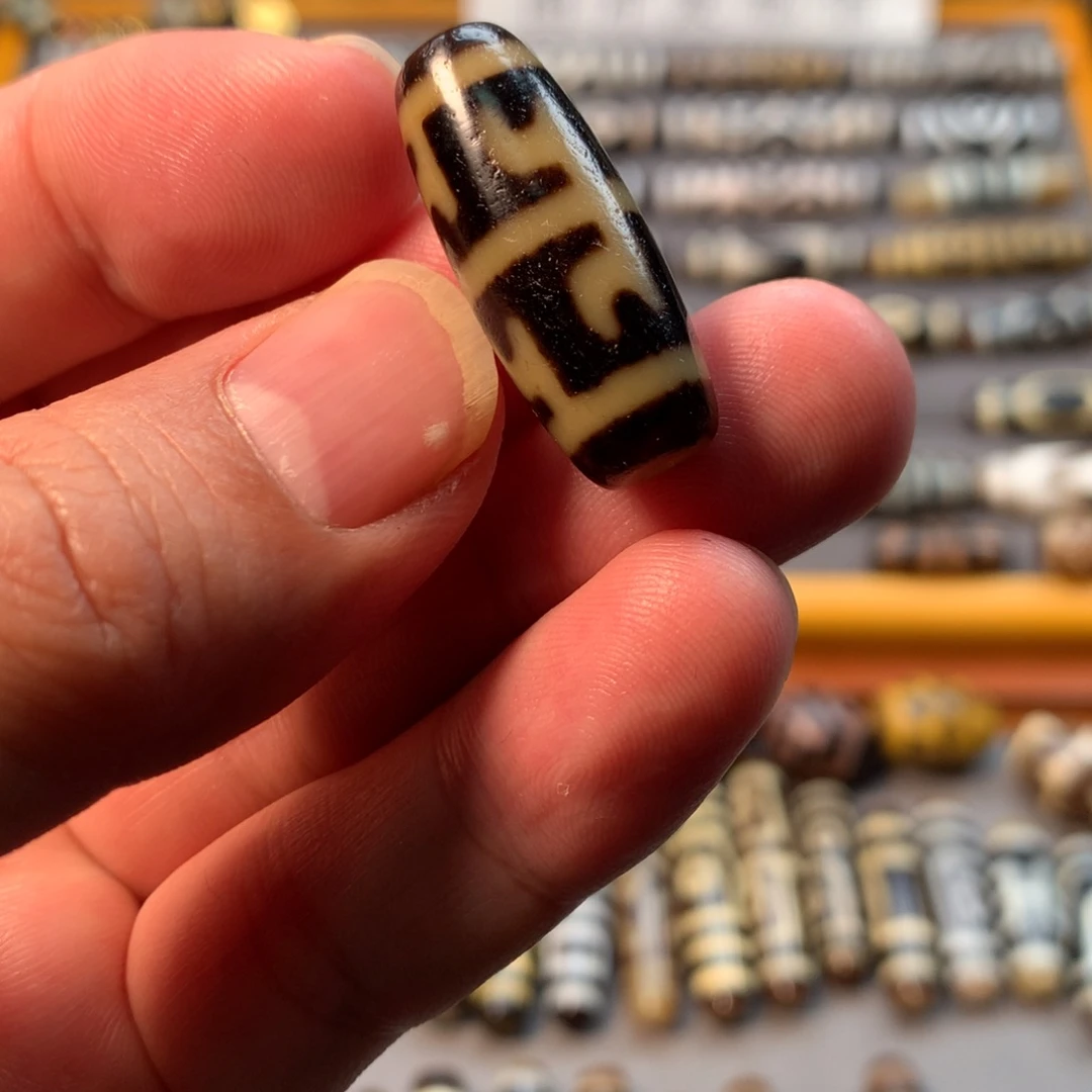 文***千玛瑙/玉髓未镶嵌颈饰